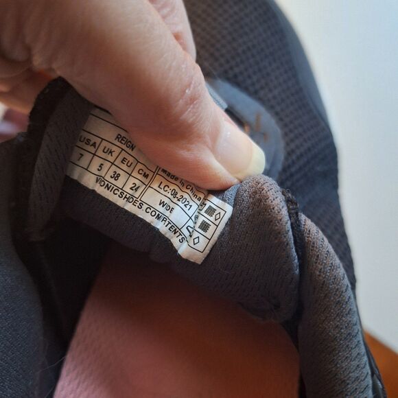 Vionic Gored-Lace Athletic Sneakers - Reign Black Size 7W - Picture 4 of 7